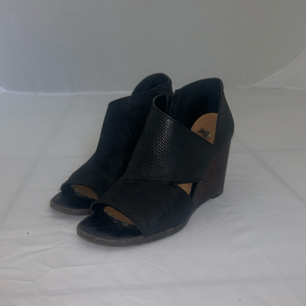 Lucky brand heels